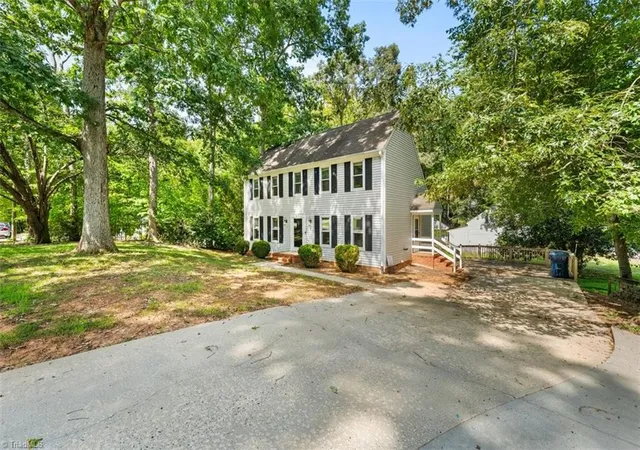 Photo 2 of Single family home for sale at 203 Weaver St, Randleman, NC 27317 | MLS# 1236357 | Listing updated on 2026-09-23