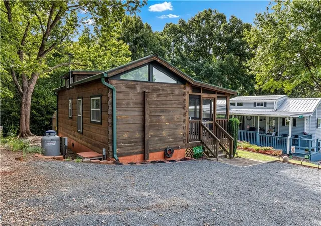 Photo 2 of Manufactured home for sale at 169 Marina Dr, New London, NC 28127 | MLS# 1235830 | Listing updated on 2026-09-17