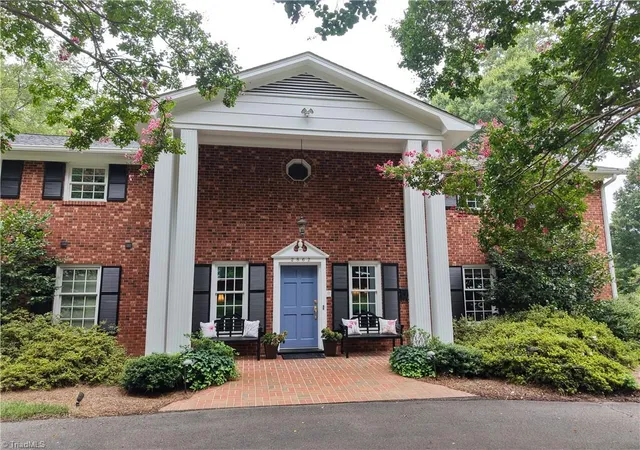 Photo 1 of Single family home for sale at 2862 Robinhood Rd, Winston Salem, NC 27106 | MLS# 1236939 | Listing updated on 2026-10-04