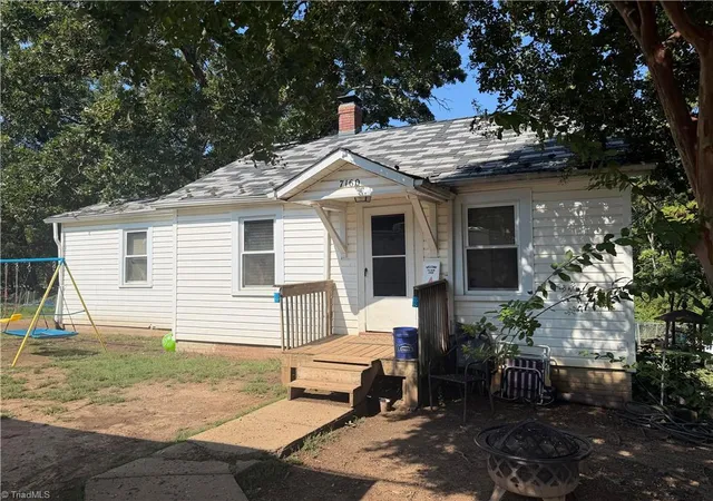Photo 2 of Single family home for sale at 7160 Red Bank Rd, Germanton, NC 27019 | MLS# 1234227 | Listing updated on 2026-09-02