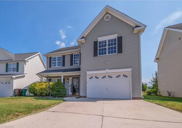 Photo 3 of Single family home for sale at 6132 Birkdale Dr, High Point, NC 27265 | MLS# 1235494 | Listing updated on 2026-09-26