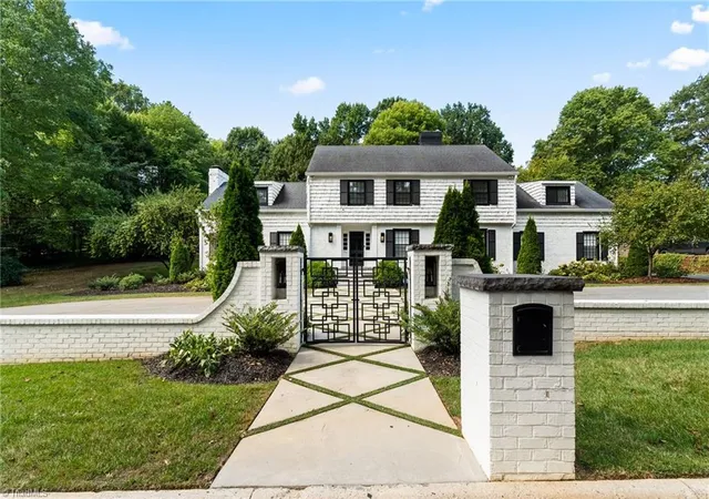 Photo 1 of Single family home for sale at 1313 Robin Hood Rd, High Point, NC 27262 | MLS# 1235590 | Listing updated on 2026-09-18