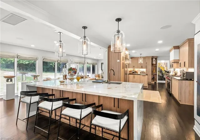 Photo 3 of Single family home for sale at 1313 Robin Hood Rd, High Point, NC 27262 | MLS# 1235590 | Listing updated on 2026-09-18