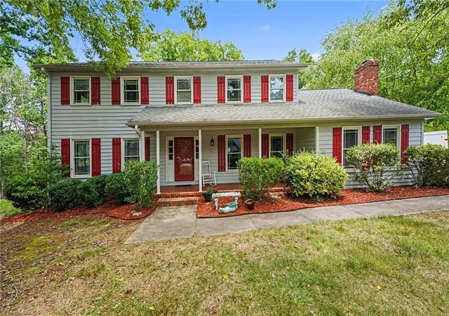 Photo 3 of Single family home for sale at 1801 Dantzler Dr, High Point, NC 27265 | MLS# 1235558 | Listing updated on 2026-10-08