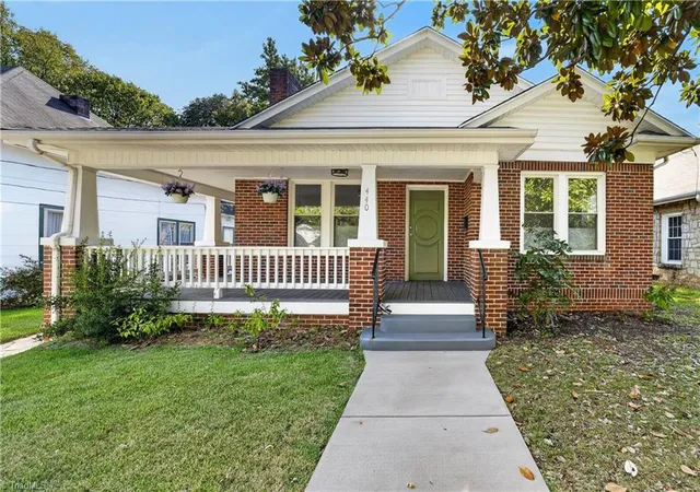 Photo 3 of Sale Pending at 440 Granville Dr Sw, Winston Salem, NC 27101 | MLS# 1236180 | Listing updated on 2026-10-25