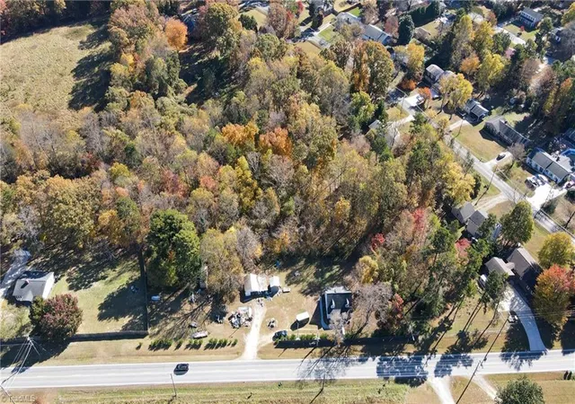 Photo 3 of Sale Pending at 3412 Dillon Rd, Jamestown, NC 27282 | MLS# 1234380 | Listing updated on 2026-09-06