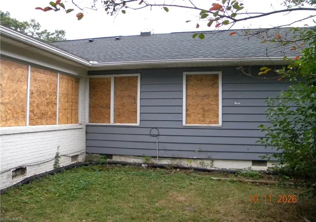 Photo 2 of Single family home for sale at 2935 Stockton St, Winston Salem, NC 27127 | MLS# 1239674 | Listing updated on 2026-10-26