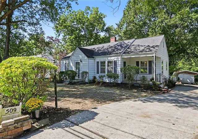 Photo 3 of Sale Pending at 509 Jones St, Burlington, NC 27217 | MLS# 1235268 | Listing updated on 2026-09-14