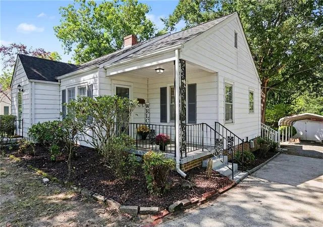Photo 3 of Sale Pending at 509 Jones St, Burlington, NC 27217 | MLS# 1235268 | Listing updated on 2026-09-14