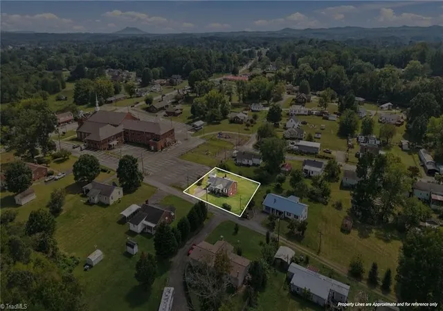 Photo 3 of Single family home for sale at 143 Calvary Dr, Mount Airy, NC 27030 | MLS# 1236234 | Listing updated on 2026-09-23