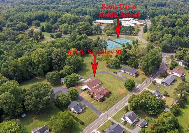 Photo 3 of Single family home for sale at 691 Salisbury St, Mocksville, NC 27028 | MLS# 1236125 | Listing updated on 2026-10-06