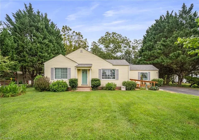 Photo 1 of Single family home for sale at 204 Carson Rd, Pilot Mountain, NC 27041 | MLS# 1233524 | Listing updated on 2026-09-04