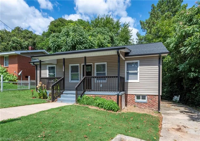 Photo 1 of Single family home for sale at 1529 Fitch St, Winston Salem, NC 27107 | MLS# 1233229 | Listing updated on 2026-09-09