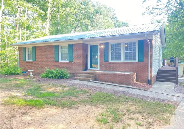 Photo 2 of Sale Pending at 1045 Haywood St, Eden, NC 27288 | MLS# 1234749 | Listing updated on 2026-09-14