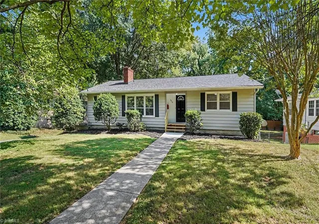 Photo 2 of Single family home for sale at 3016 Kinnamon Rd, Winston Salem, NC 27104 | MLS# 1234780 | Listing updated on 2026-09-14