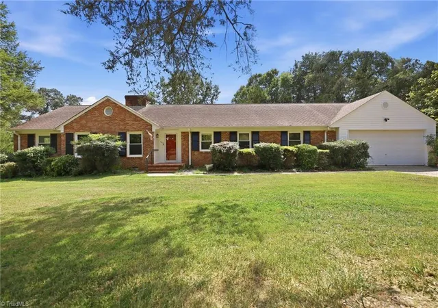 Photo 1 of Single family home for sale at 5923 Arcadia Dr, Greensboro, NC 27410 | MLS# 1234691 | Listing updated on 2026-09-13