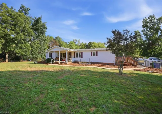 Photo 2 of Manufactured home for sale at 212 Teal Dr, Reidsville, NC 27320 | MLS# 1234073 | Listing updated on 2026-09-20
