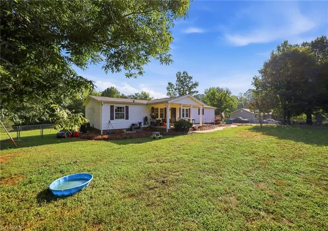 Photo 3 of Manufactured home for sale at 212 Teal Dr, Reidsville, NC 27320 | MLS# 1234073 | Listing updated on 2026-09-20