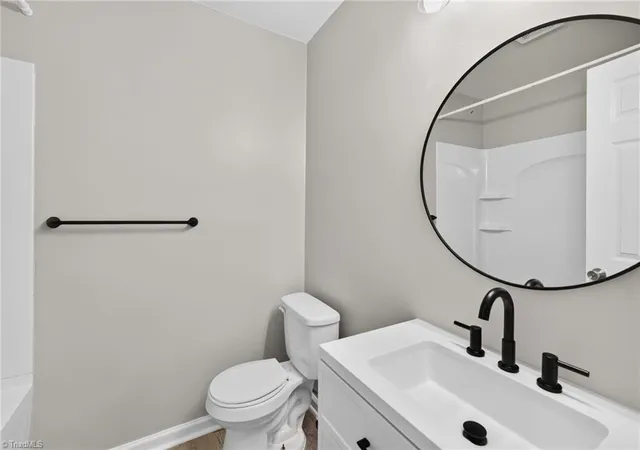 Photo 2 of Single family home for sale at 220 Mountview Dr, Mocksville, NC 27028 | MLS# 1236283 | Listing updated on 2026-10-03