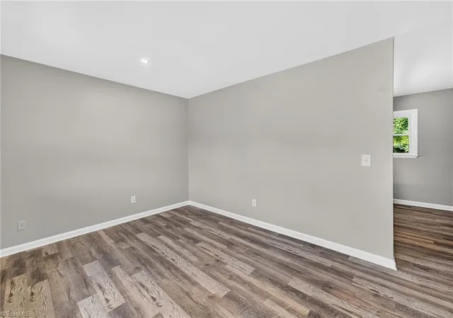 Photo 3 of Single family home for sale at 220 Mountview Dr, Mocksville, NC 27028 | MLS# 1236283 | Listing updated on 2026-10-03
