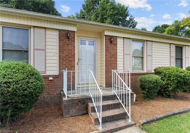 Photo 2 of Single family home for sale at 116 Cheltenham Dr, Winston Salem, NC 27103 | MLS# 1235620 | Listing updated on 2026-10-23
