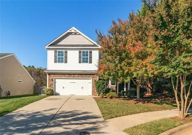 Photo 1 of Single family home for sale at 5911 Laurel Crk Ct, Greensboro, NC 27405 | MLS# 1239184 | Listing updated on 2026-10-16