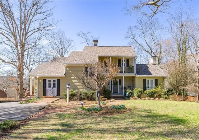 Photo 2 of Single family home for sale at 651 Highland Dr, Eden, NC 27288 | MLS# 1234182 | Listing updated on 2026-09-03