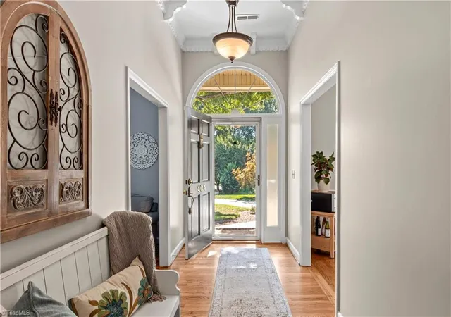 Photo 4 of Single family home for sale at 404 Drexmore Ct, Winston Salem, NC 27103 | MLS# 1235089 | Listing updated on 2026-09-21