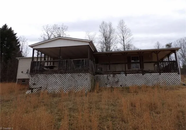 Photo 2 of Manufactured home for sale at 1011 Thankful Church Rd, Boomer, NC 28606 | MLS# 1236587 | Listing updated on 2026-09-23