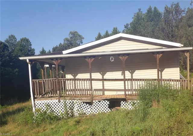 Photo 3 of Manufactured home for sale at 1011 Thankful Church Rd, Boomer, NC 28606 | MLS# 1236587 | Listing updated on 2026-09-23