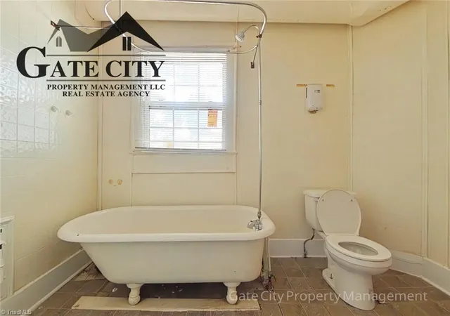 Photo 4 of House for sale at 222 Dunleith Ave, Winston Salem, NC 27101 | MLS# 1238186 | Listing updated on 2026-10-12