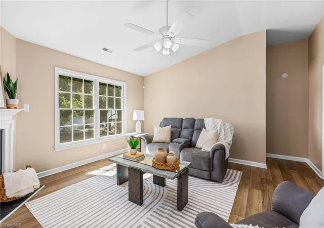Photo 4 of Single family home for sale at 1013 Heatherstone Ct, Winston Salem, NC 27104 | MLS# 1238844 | Listing updated on 2026-10-18