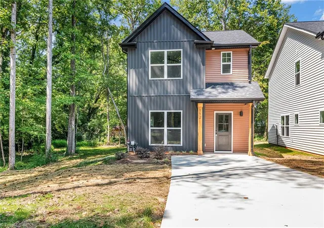 Photo 1 of Single family home for sale at 112 N Yadkin Ave, Spencer, NC 28159 | MLS# 1234790 | Listing updated on 2026-09-19