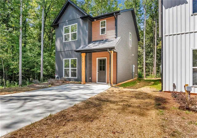 Photo 2 of Single family home for sale at 112 N Yadkin Ave, Spencer, NC 28159 | MLS# 1234790 | Listing updated on 2026-09-19
