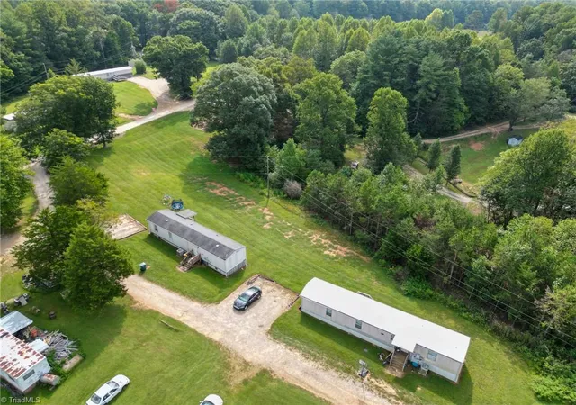 Listing Photo 5 - Condo for sale in building located at 148 Church Park Rd, North Wilkesboro, NC 28659