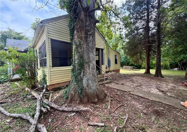 Photo 1 of Single family home for sale at 1146 Cook St, Winston Salem, NC 27105 | MLS# 1235156 | Listing updated on 2026-09-11