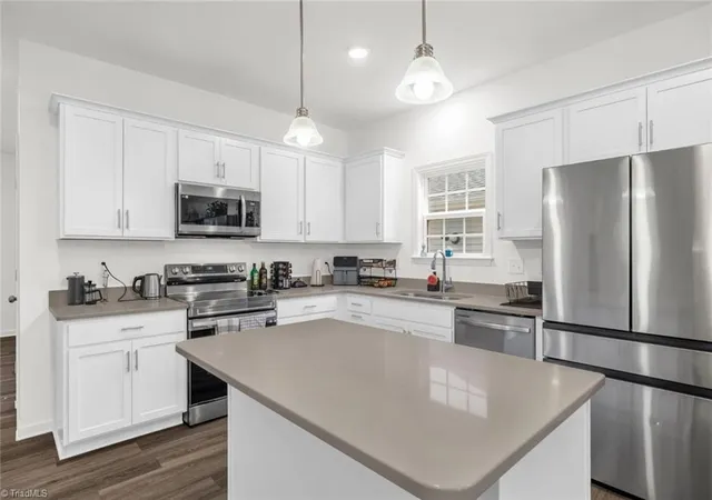 Photo 4 of Single family home for sale at 828 Sagemount St, Jamestown, NC 27282 | MLS# 1234795 | Listing updated on 2026-09-12