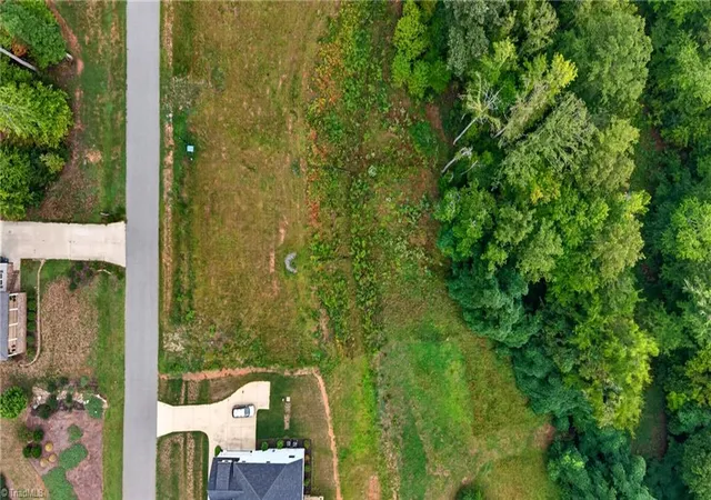 Photo 3 of Sale Pending at 3816 Deerwood Acres Dr, Summerfield, NC 27358 | MLS# 1236254 | Listing updated on 2026-09-28