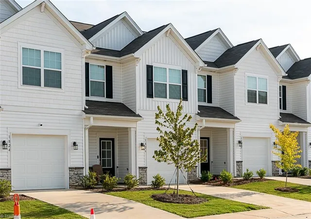 Photo 3 of Single family home for sale at 1826 Pheasant Tr Cir, Kernersville, NC 27284 | MLS# 1236300 | Listing updated on 2026-09-24