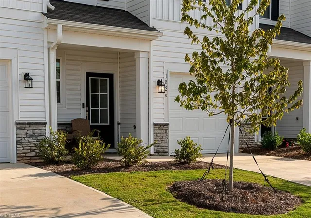 Photo 3 of Single family home for sale at 1826 Pheasant Tr Cir, Kernersville, NC 27284 | MLS# 1236300 | Listing updated on 2026-09-24