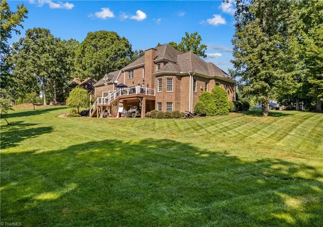 Photo 4 of Single family home for sale at 220 Cedar Lake Dr, Statesville, NC 28625 | MLS# 1239728 | Listing updated on 2026-10-22