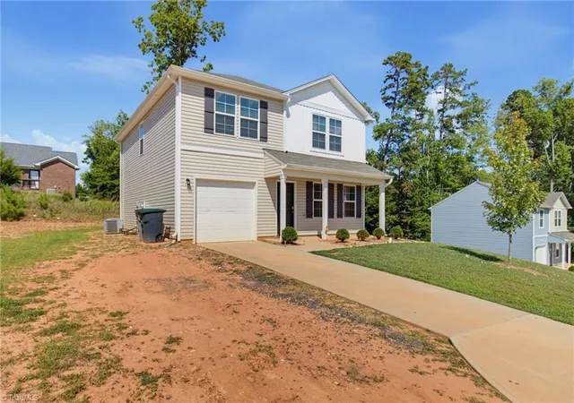 Photo 2 of Single family home for sale at 831 Fox Laurel Ct, Asheboro, NC 27203 | MLS# 1236568 | Listing updated on 2026-09-29