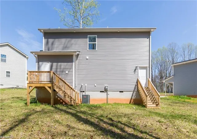 Photo 10 of Sale Pending at 1064 S Sunset Dr, Winston Salem, NC 27103 | MLS# 1234130 | Listing updated on 2026-10-10