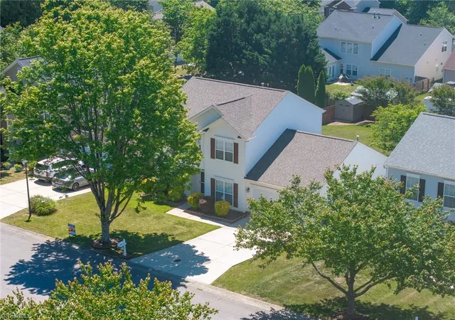 Photo 2 of Single family home for sale at 4236 Laurel Ridge Cir, Winston Salem, NC 27107 | MLS# 1235934 | Listing updated on 2026-09-17