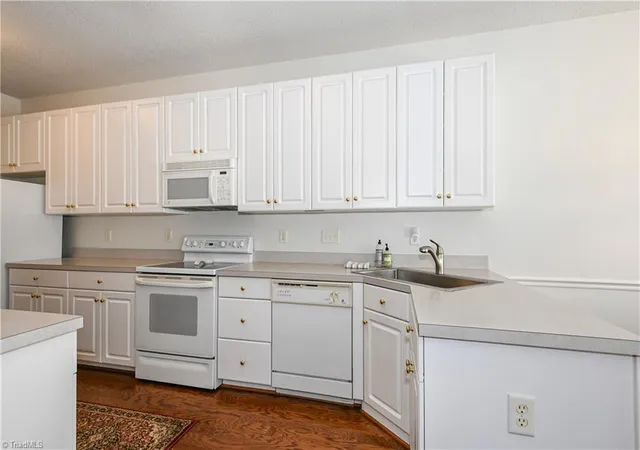 Photo 4 of Sale Pending at 42 Wheelwright Ct, Greensboro, NC 27455 | MLS# 1234531 | Listing updated on 2026-09-20