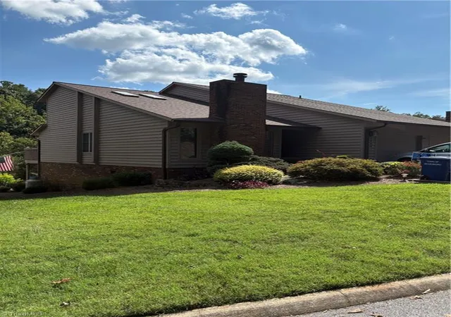 Photo 2 of Single family home for sale at 1506 Ivy Tr, Wilkesboro, NC 28697 | MLS# 1234917 | Listing updated on 2026-09-17