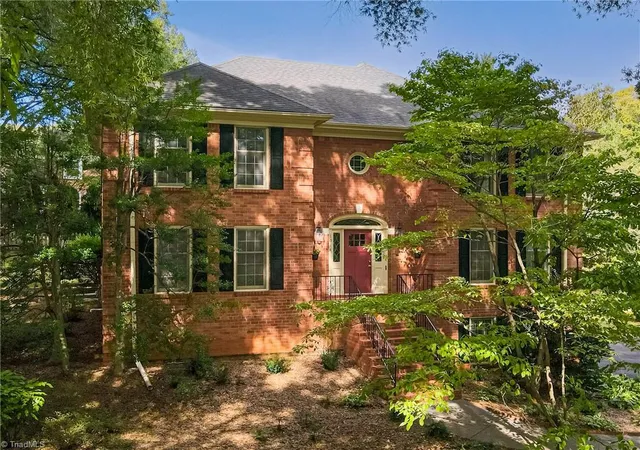 Photo 1 of Single family home for sale at 1014 Greenhurst Rd, Winston Salem, NC 27104 | MLS# 1234351 | Listing updated on 2026-09-14