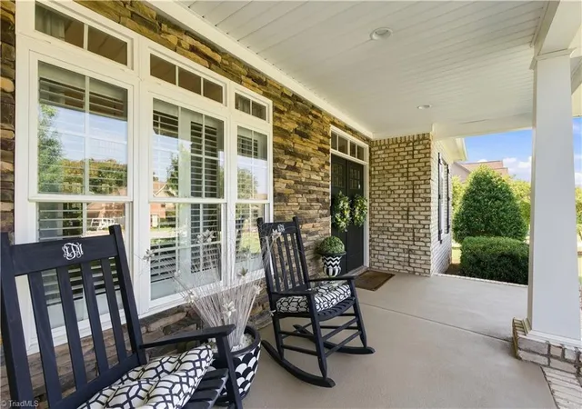 Photo 4 of Sale Pending at 4803 Hampton Oak Ct, Clemmons, NC 27012 | MLS# 1234348 | Listing updated on 2026-09-08