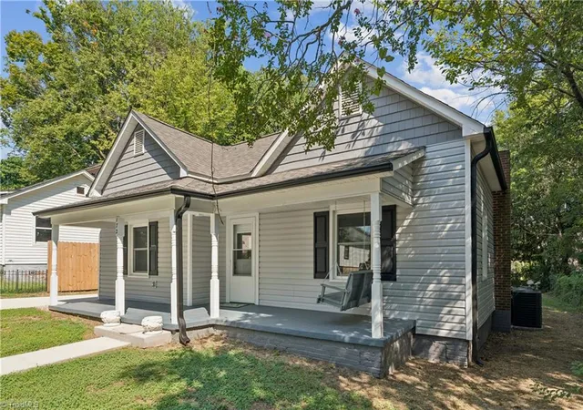 Photo 3 of Single family home for sale at 172 Eudy Dr, Concord, NC 28025 | MLS# 1234947 | Listing updated on 2026-09-15