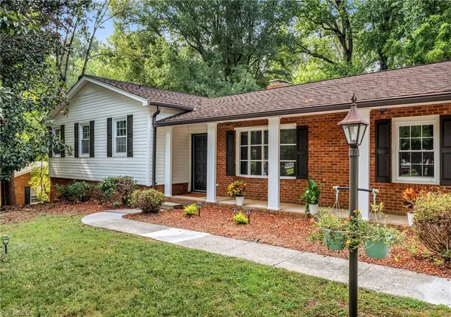 Photo 3 of Single family home for sale at 107 Ben Nevis Dr, Kernersville, NC 27284 | MLS# 1233441 | Listing updated on 2026-09-19